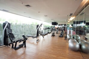 Gym - Hariston Hotel & Suites (Jakarta)