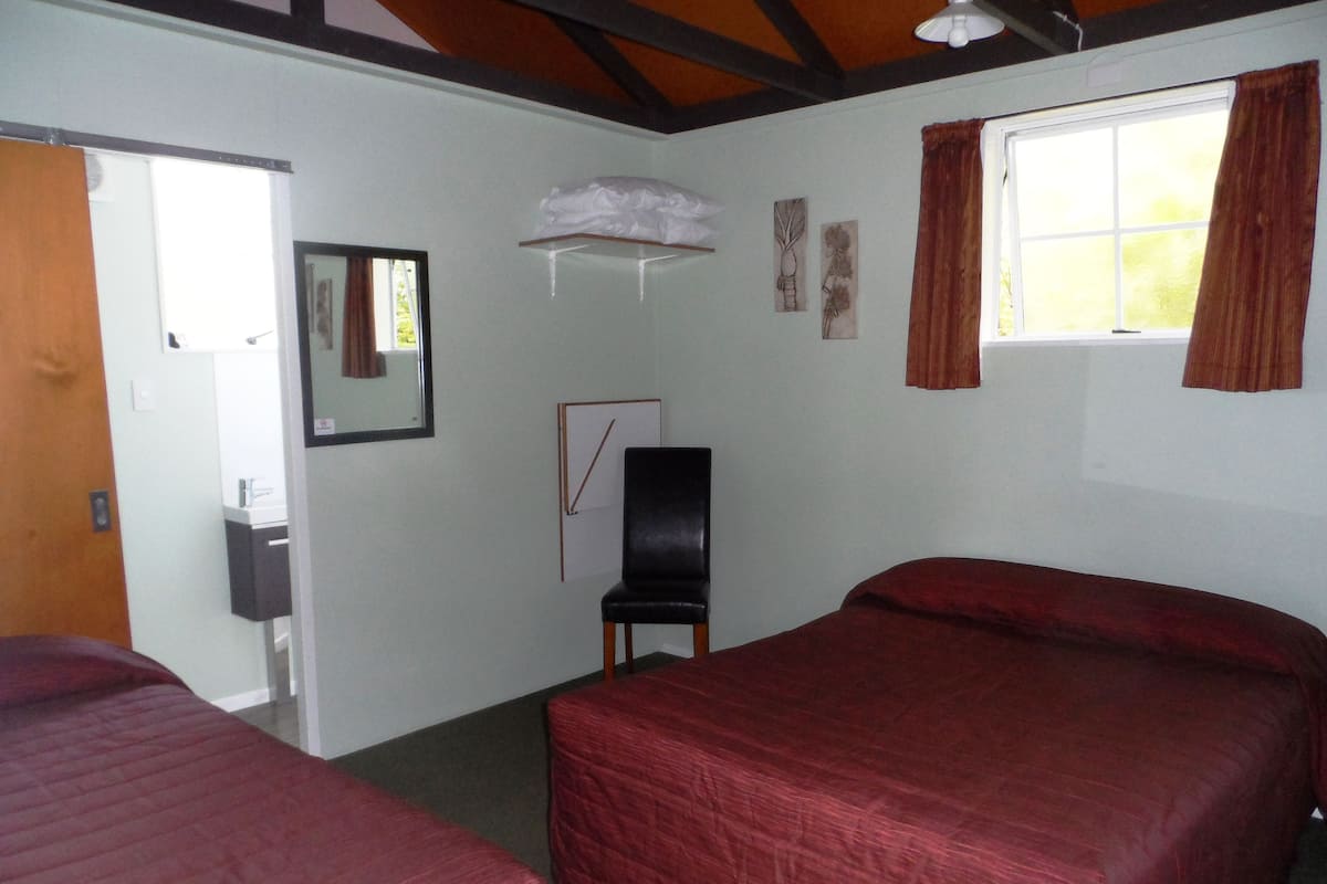 Triple Room | Premium bedding, free cribs/infant beds, free WiFi, bed sheets