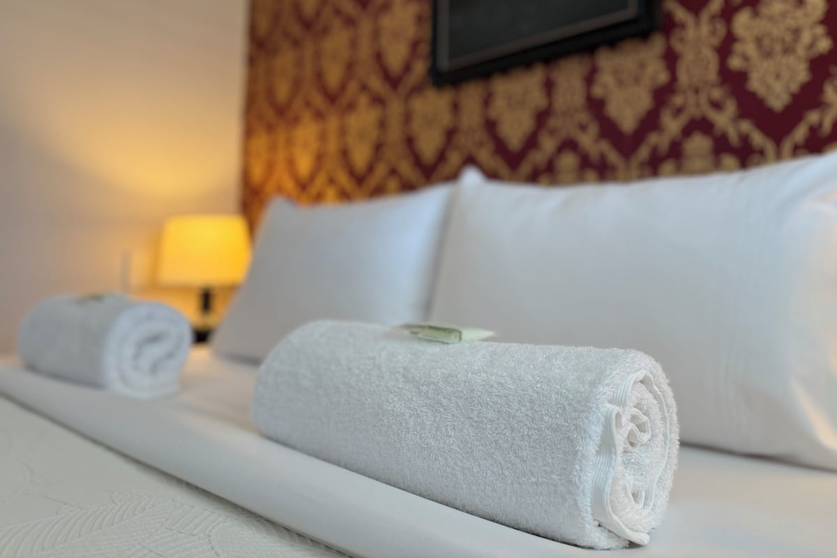 Kamar Standar, Bebas Asap Rokok | Wi-Fi gratis dan seprai linen