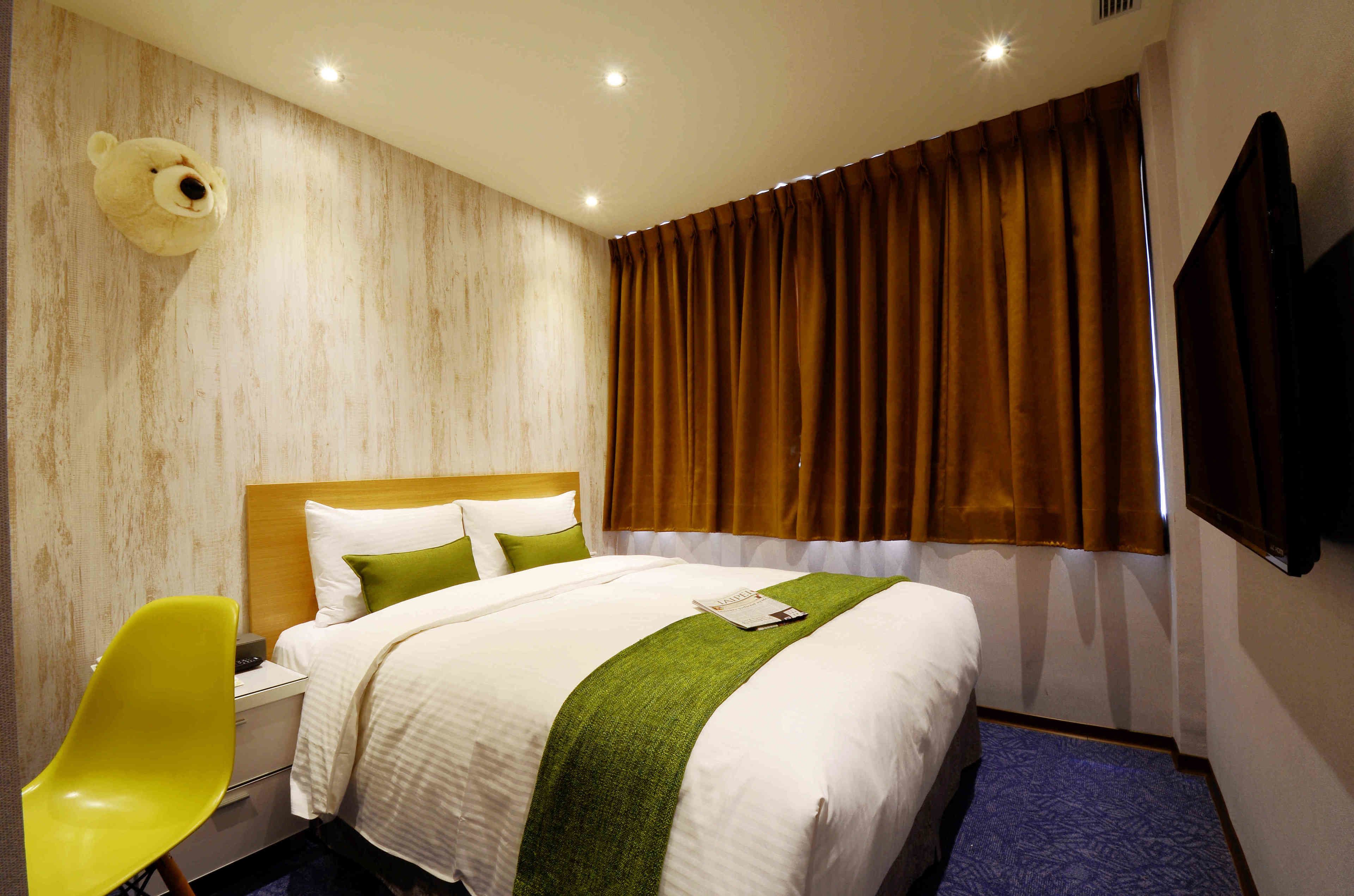 deluxe double room, city view | 1 bedroom, frette italian sheets, premium bedding, select comfort beds