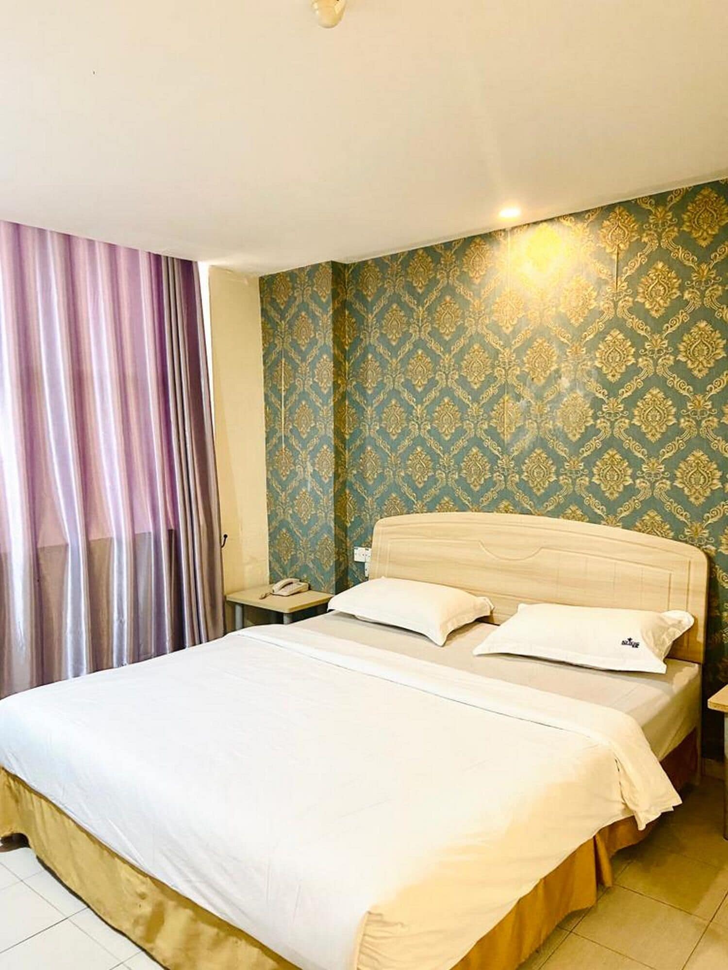 디럭스 더블룸, 킹사이즈침대 1개 | 무료 WiFi, 침대 시트