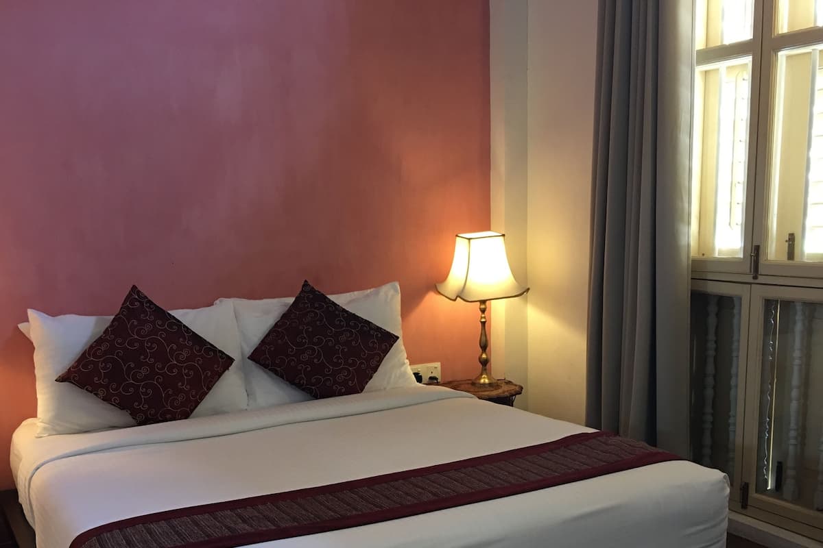 1 slaapkamer, luxe beddengoed, een kluis op de kamer, een bureau