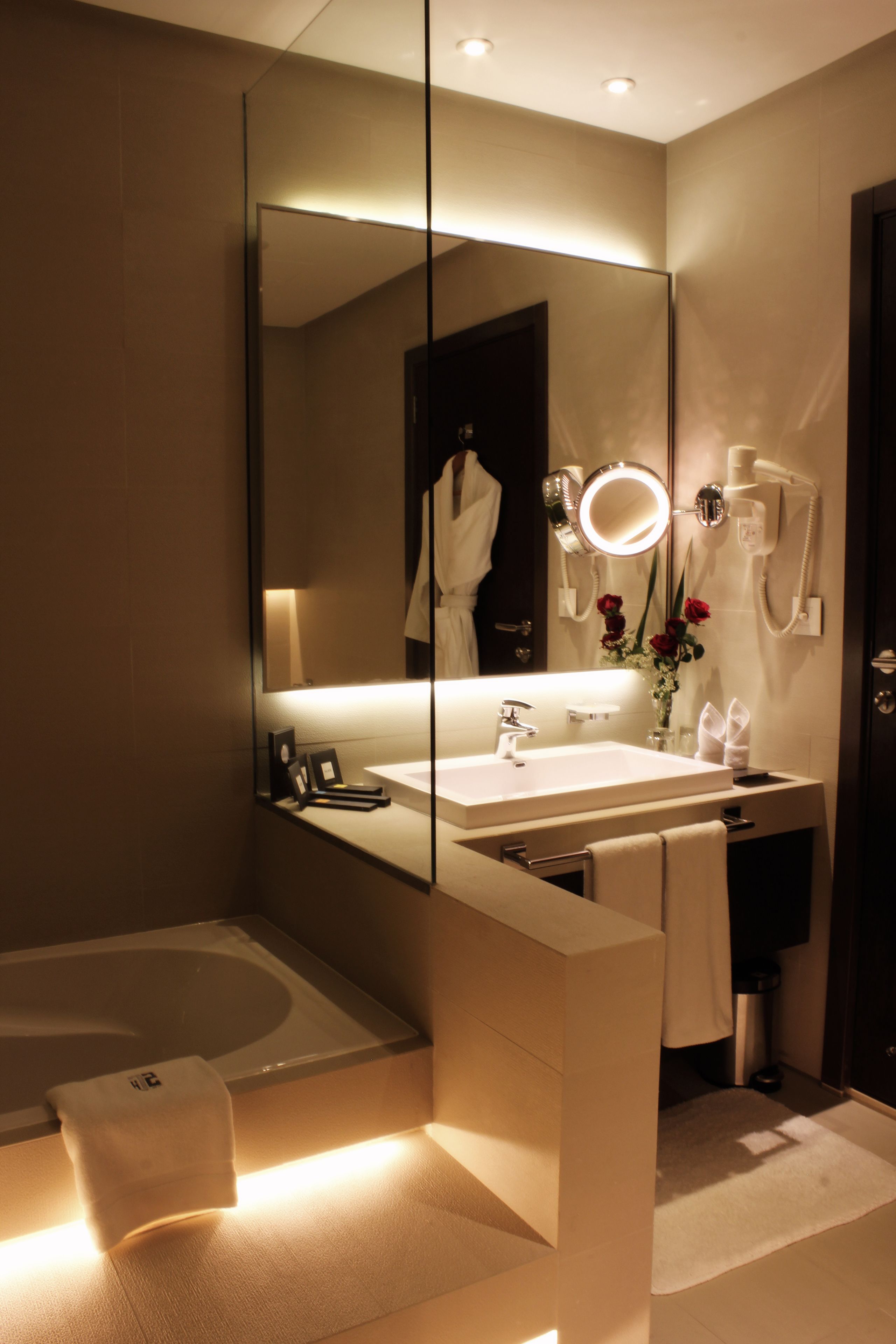 combined shower/bathtub, free toiletries, hair dryer, bathrobes