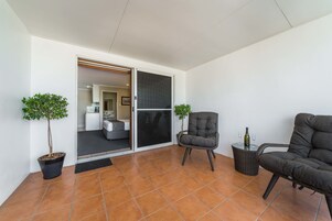 Apartamento estándar, 1 habitación | Tabla de planchar con plancha, wifi gratis, ropa de cama