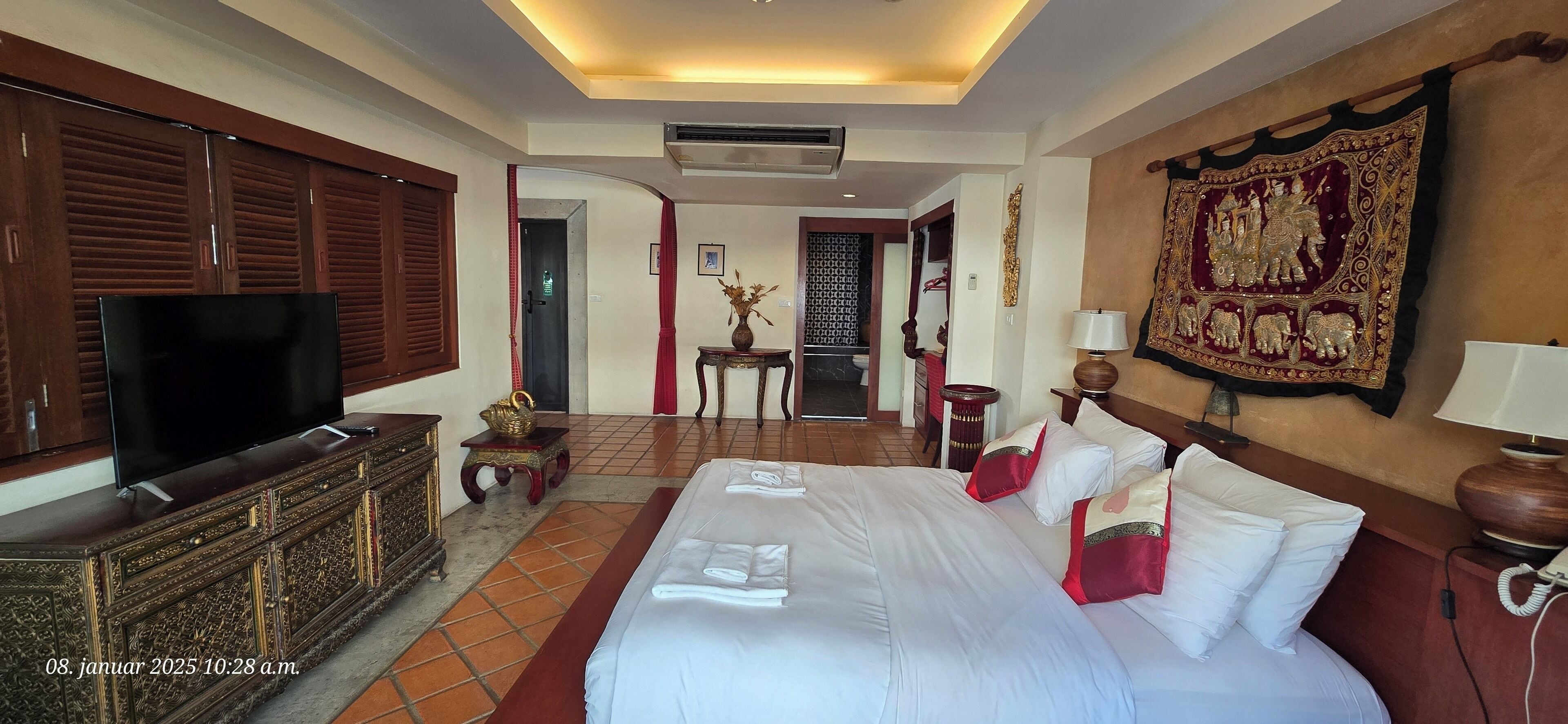 deluxe room, 1 bedroom | egyptian cotton sheets, minibar, in-room safe, desk