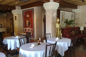 Restaurant - Nirvana Boutique Hotel (Pattaya)