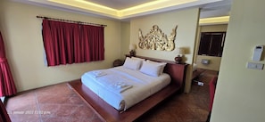 Egyptian cotton sheets, minibar, in-room safe, desk - Nirvana Boutique Hotel (Pattaya)