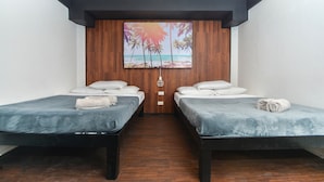 Quadruple Room - Island Nook Hotel Boracay (Boracay Island)