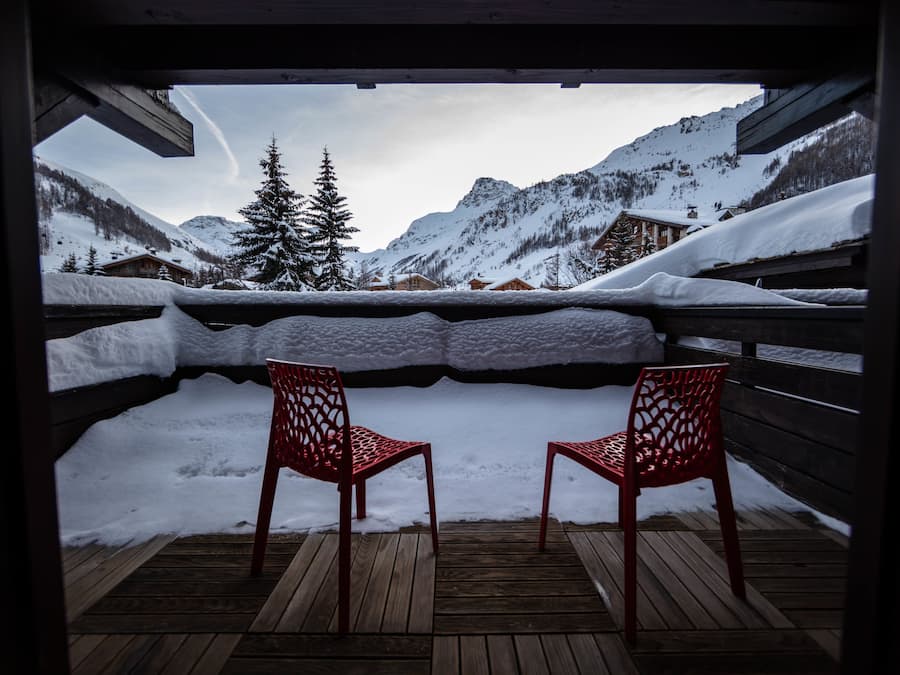 Triple Room | In-room safe, desk, blackout curtains, soundproofing