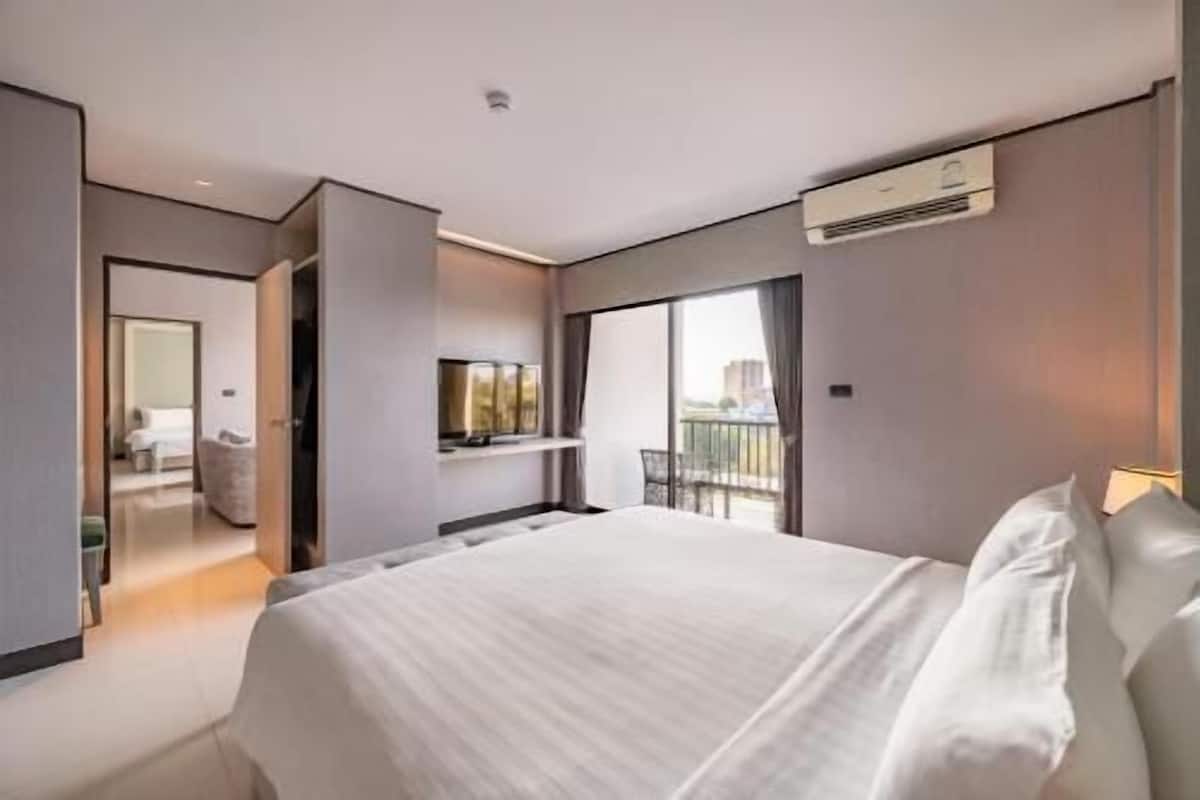 Minibar, värdeförvaringsskåp på rummet och individuell inredning