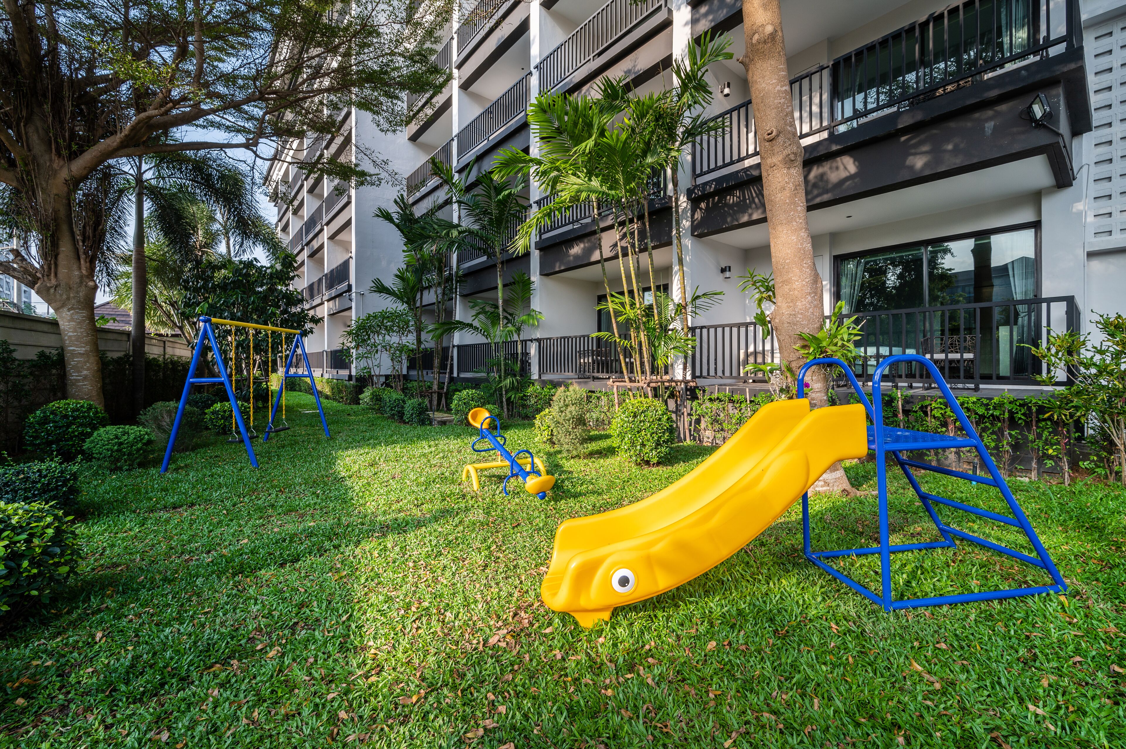 Children’s play area – outdoor