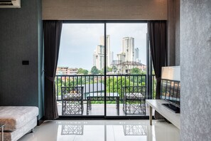 Suite, 1 Bedroom | Terrace/patio - Manhattan Pattaya Hotel (Pattaya)