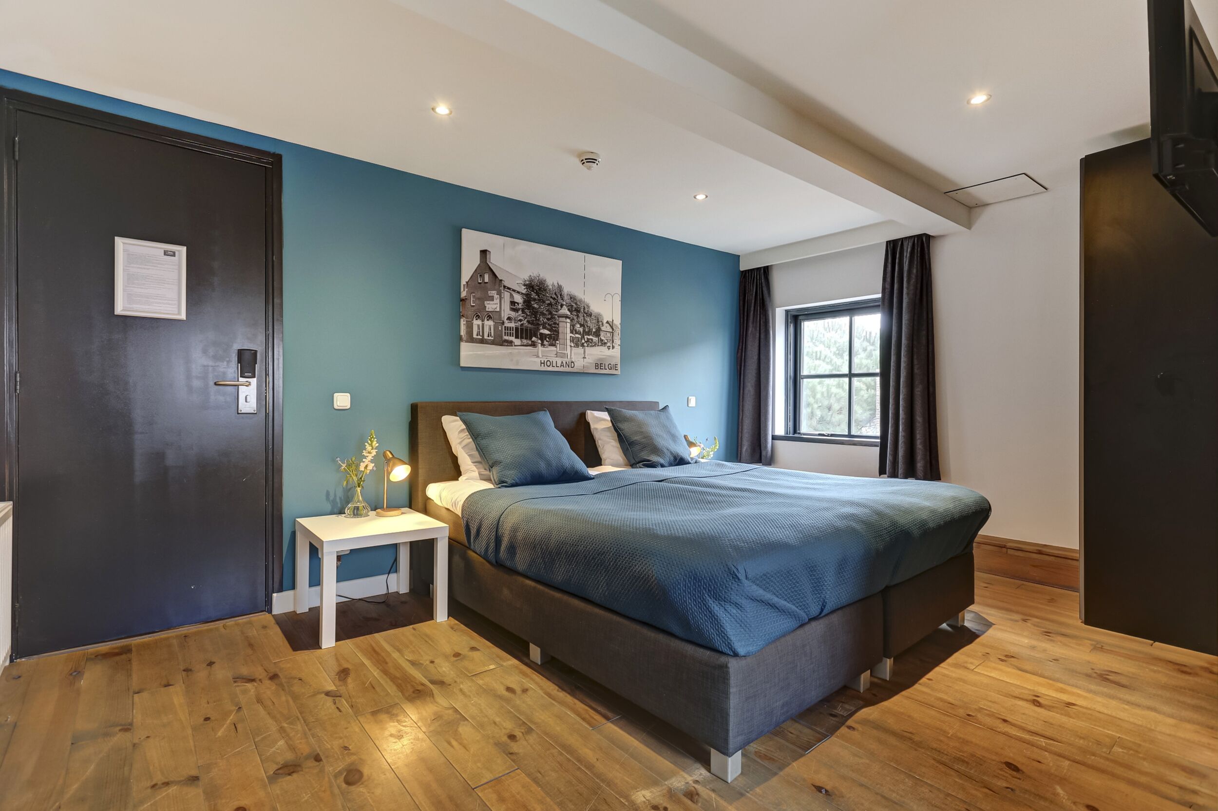 cots/infant beds, rollaway beds, free wifi, bed sheets