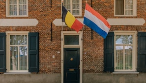 Exterior - Hotel Brasserie Den Engel (Baarle-Nassau)