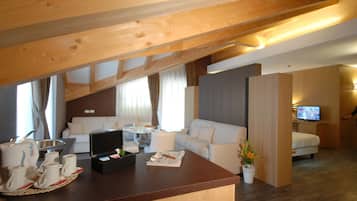Chambre Double Supérieure | Coin cuisine privé | Cafetière/bouilloire, bouilloire électrique