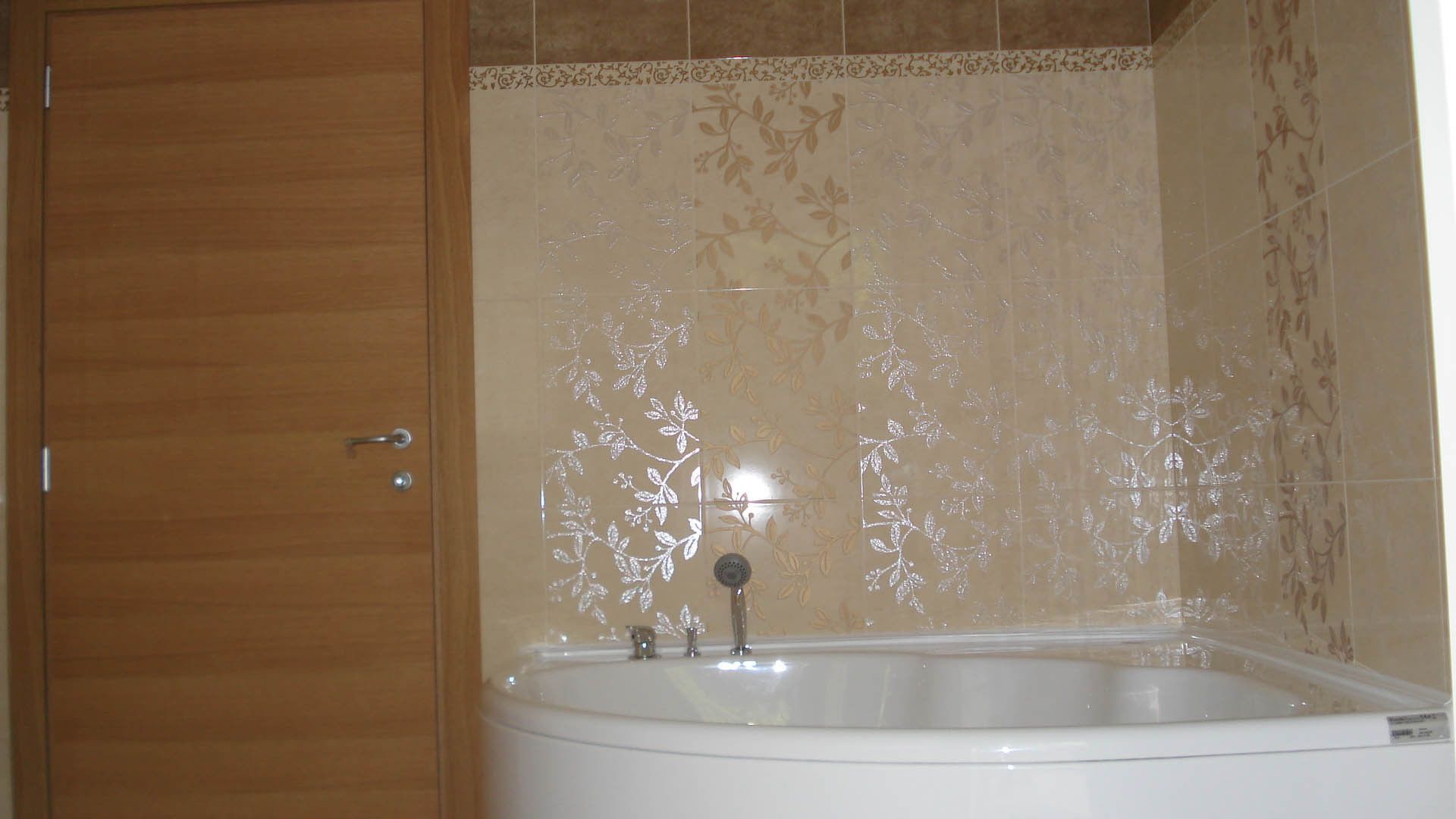 superior double room | jetted bathtub