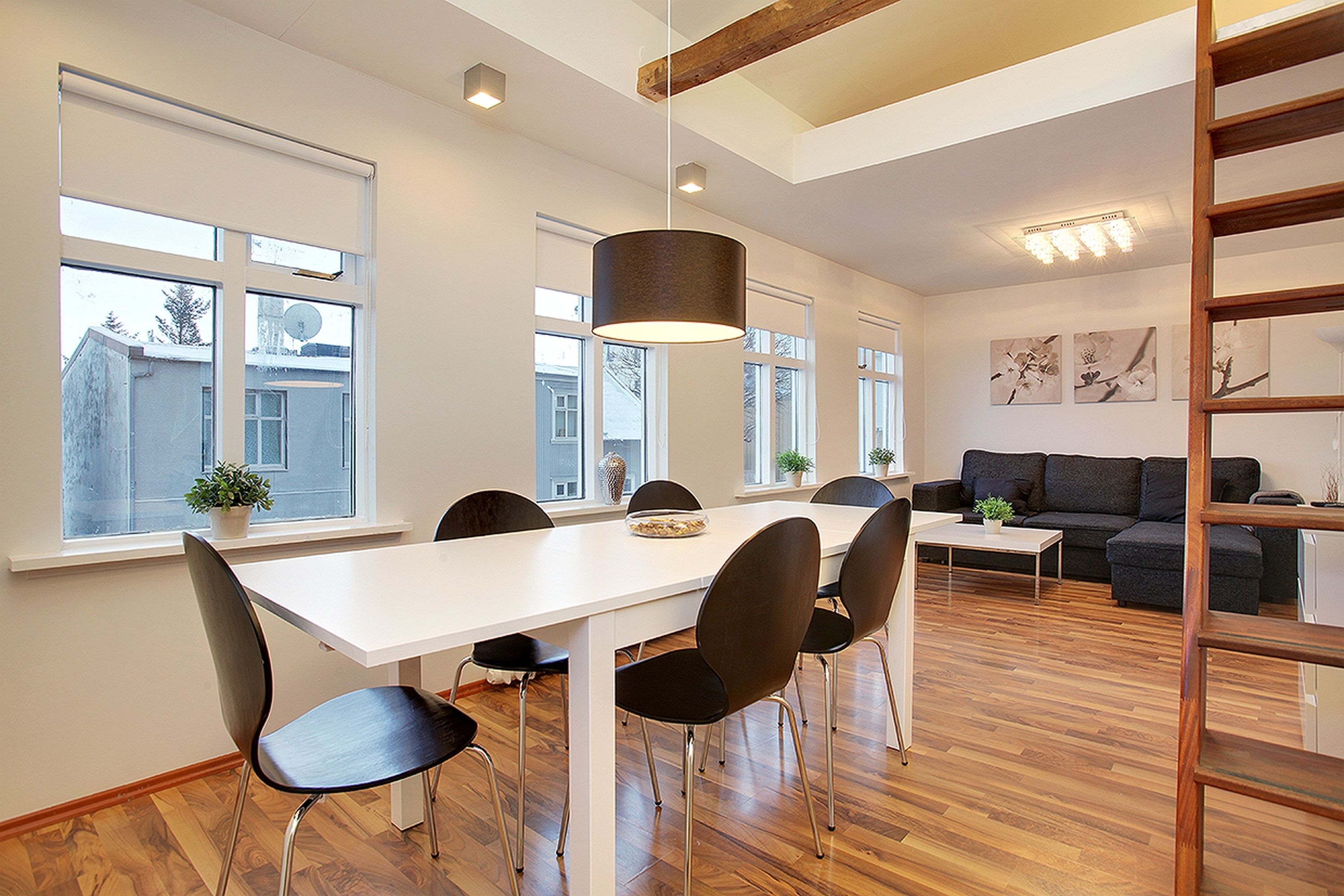 Photo - Alfred's Apartments