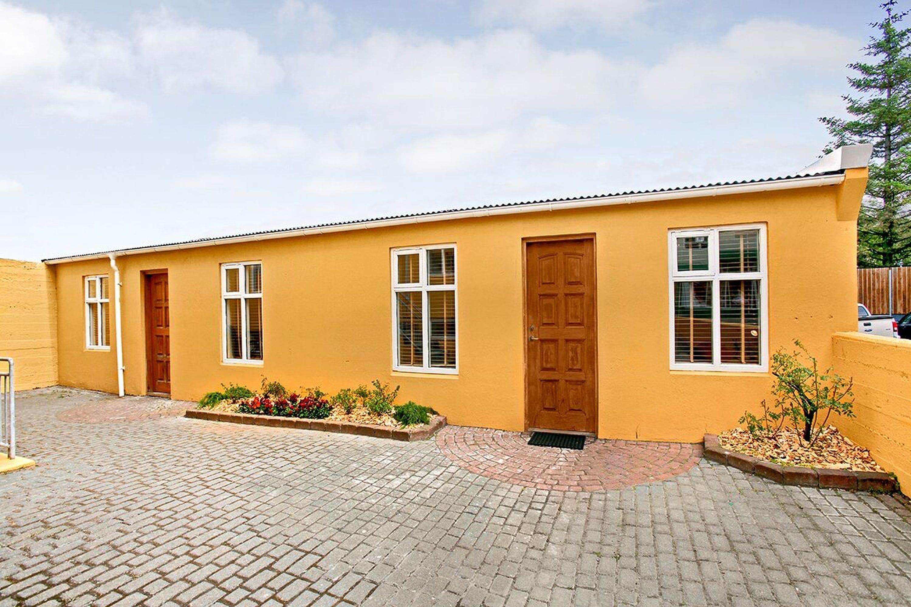 Photo - Alfred's Apartments