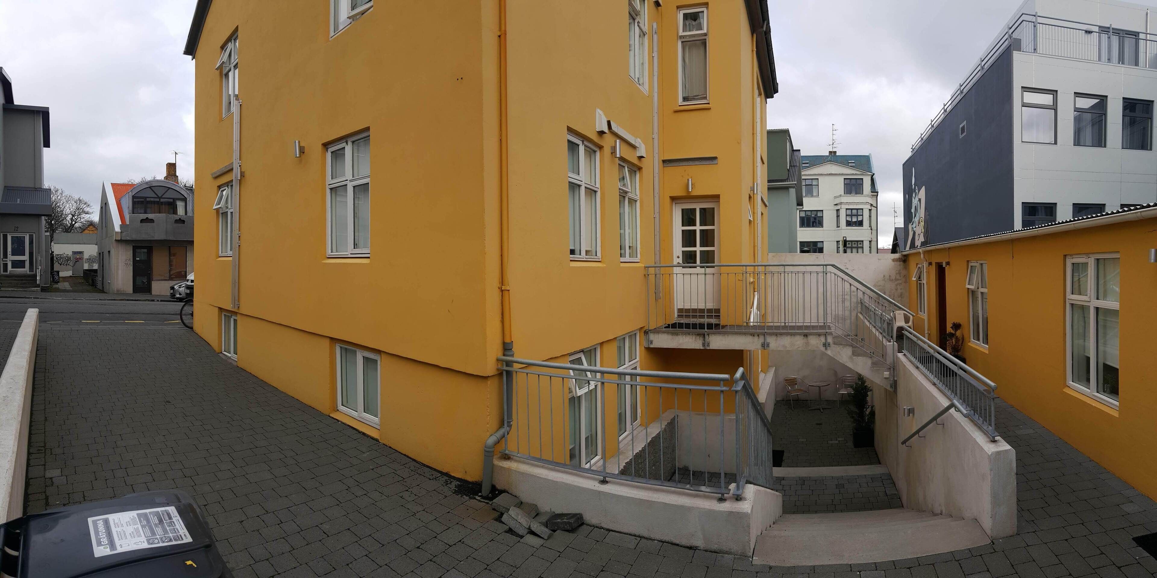 Photo - Alfred's Apartments