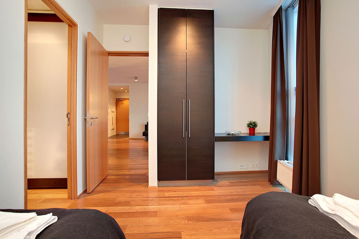 Luxury Apartment, 2 Bedrooms, Sea View | 1 bedroom, iron/ironing board, cots/infant beds, free WiFi