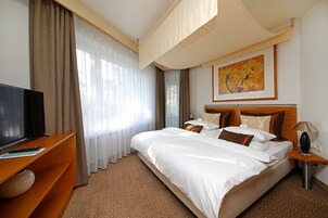 1 habitación, ropa de cama hipoalergénica y minibar 