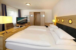 1 bedroom, hypo-allergenic bedding, minibar, in-room safe - Hanse Hotel Warnemuende (Rostock)