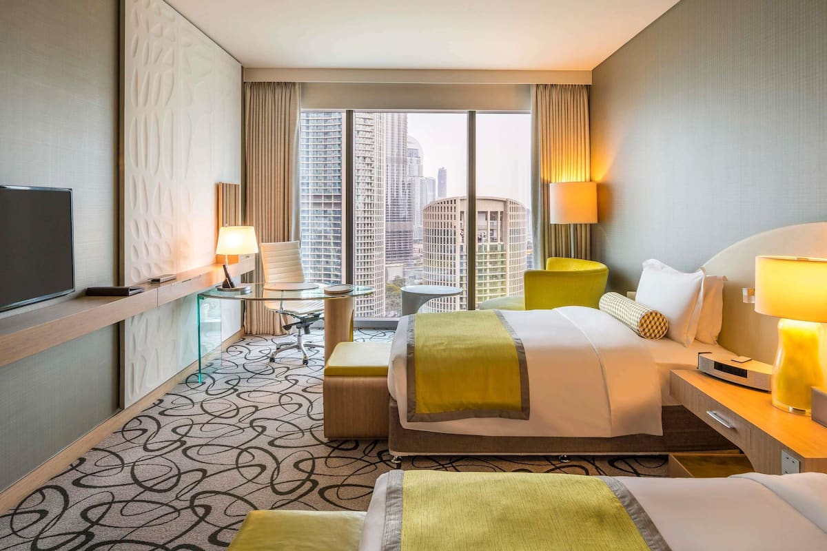 1 bedroom, premium bedding, down comforters, minibar