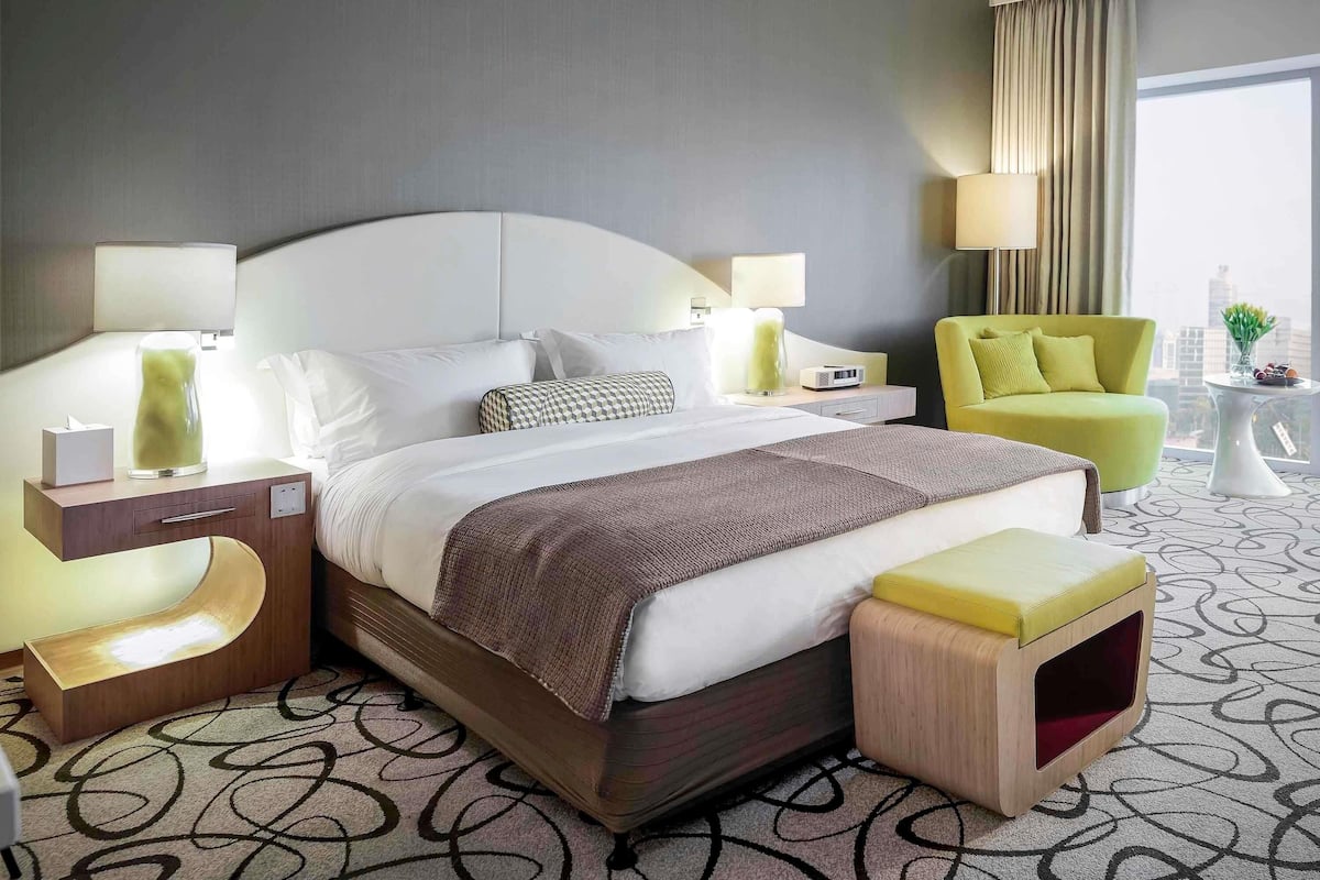 Premium bedding, down duvets, minibar, in-room safe