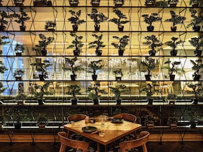5 Restaurants; Frühstück, Mittagessen und Abendessen werden serviert
