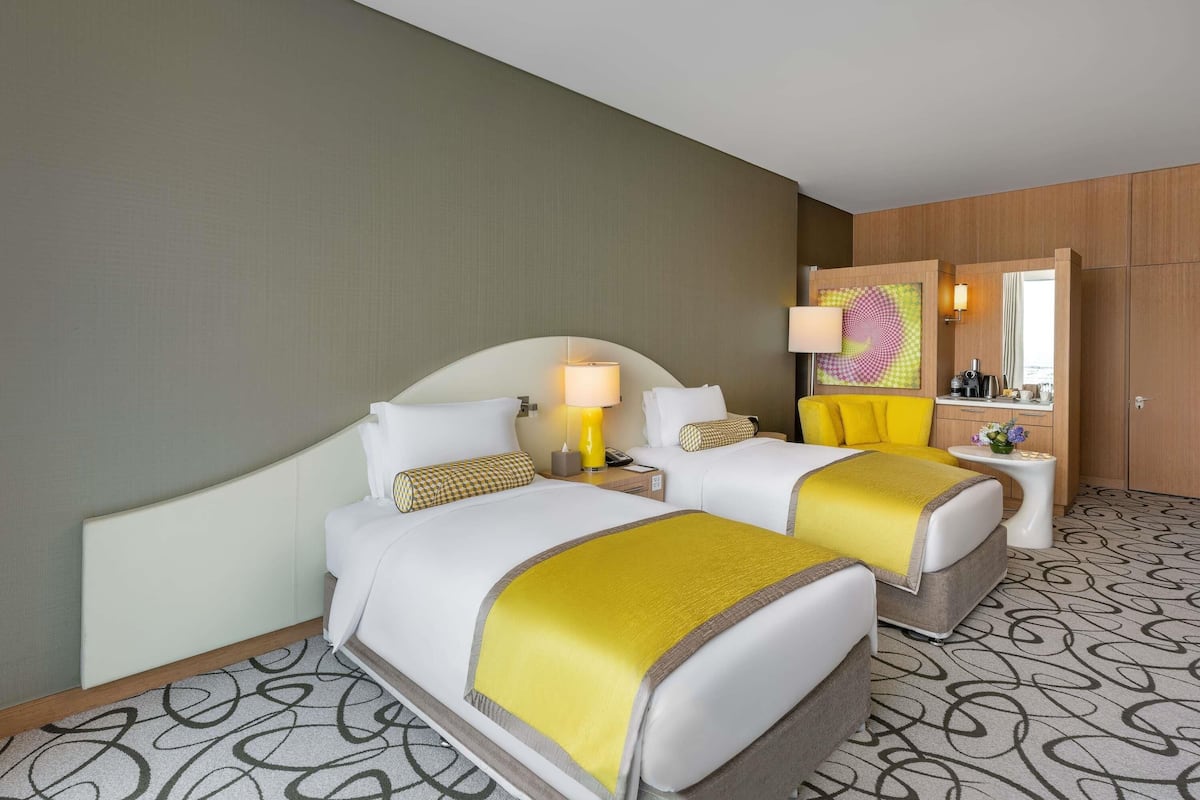 Habitación de lujo, 2 camas individuales | Ropa de cama de alta calidad, edredón y minibar