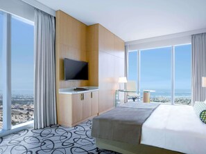 Apartment, 1 King Bed (1 Bedroom) | Premium bedding, down comforters, minibar, in-room safe - Sofitel Dubai Downtown (Dubai)