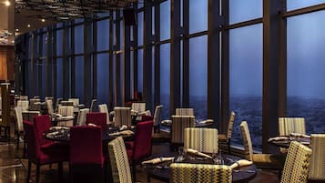 5 Restaurants, Frühstück, Mittagessen, Abendessen, internationale Küche