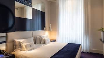 Minibar, in-room safe, desk, laptop workspace