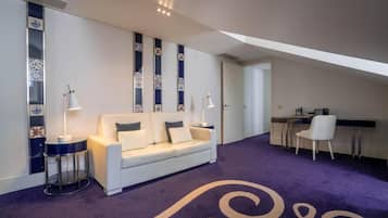 Suite | Living area | LCD TV