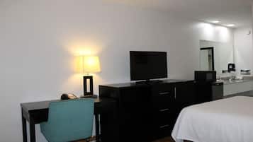 Standard Room, 1 Queen Bed | Desk, iron/ironing board, free WiFi