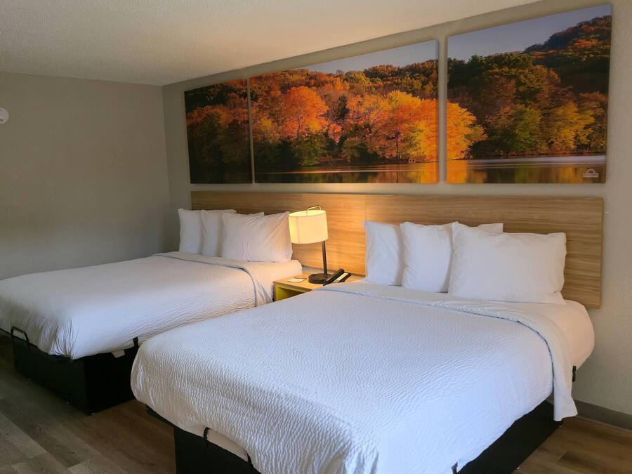 In-room safe, individually decorated, individually furnished, desk