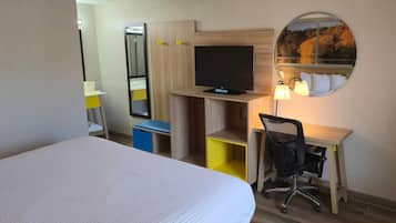 In-room safe, individually decorated, individually furnished, desk