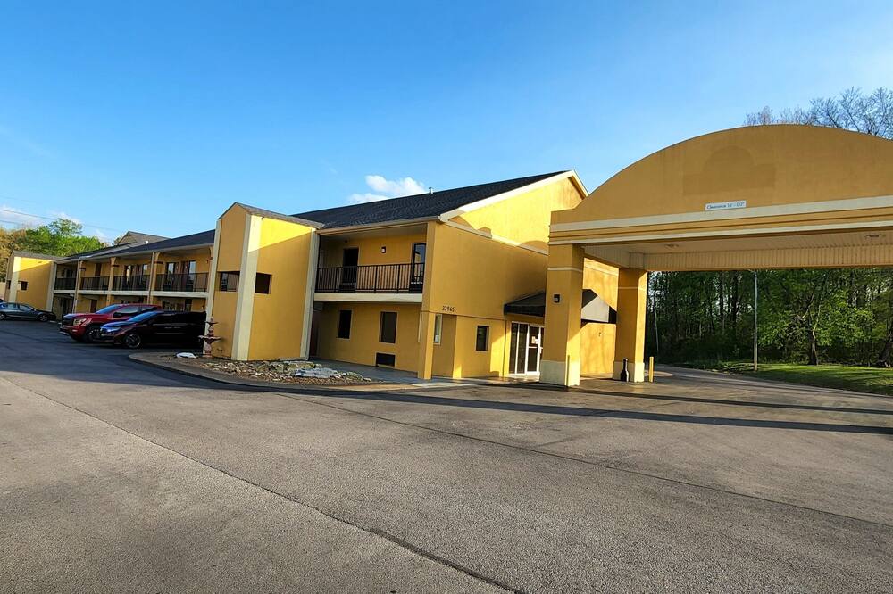 Days Inn by Wyndham Scottsboro AL