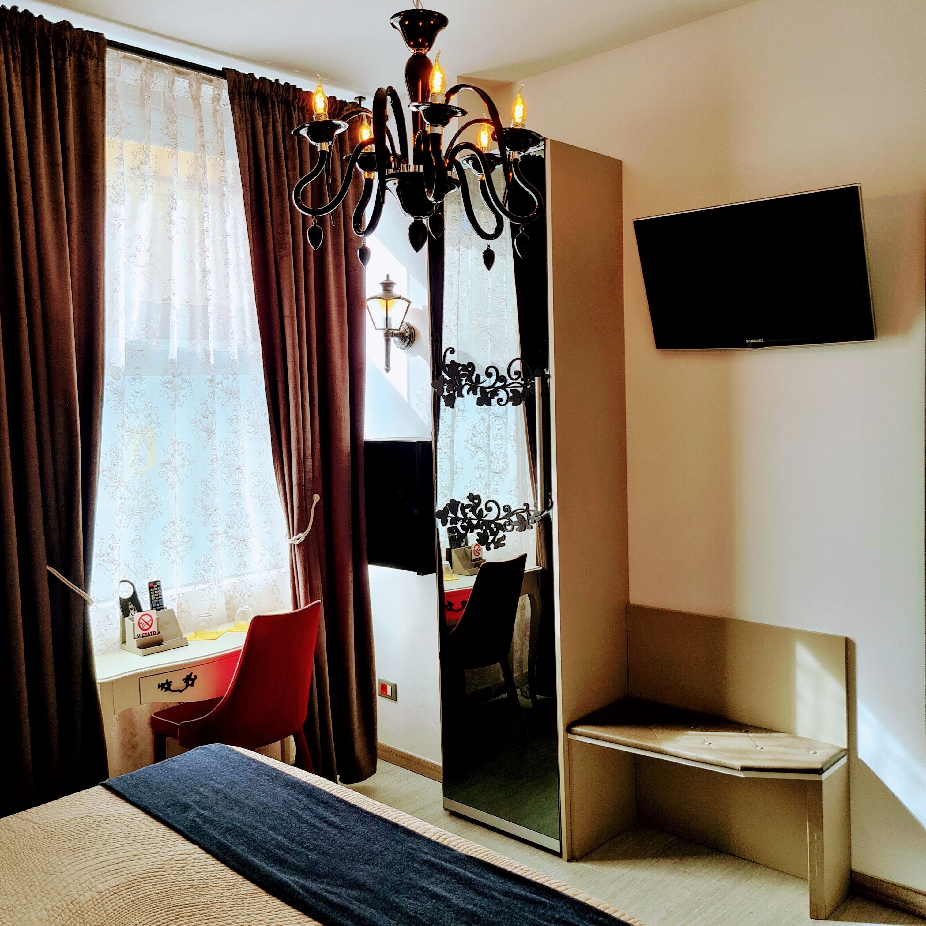 Photo - LeNotti Verona