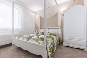 Caja de seguridad en la habitación, wifi y ropa de cama 