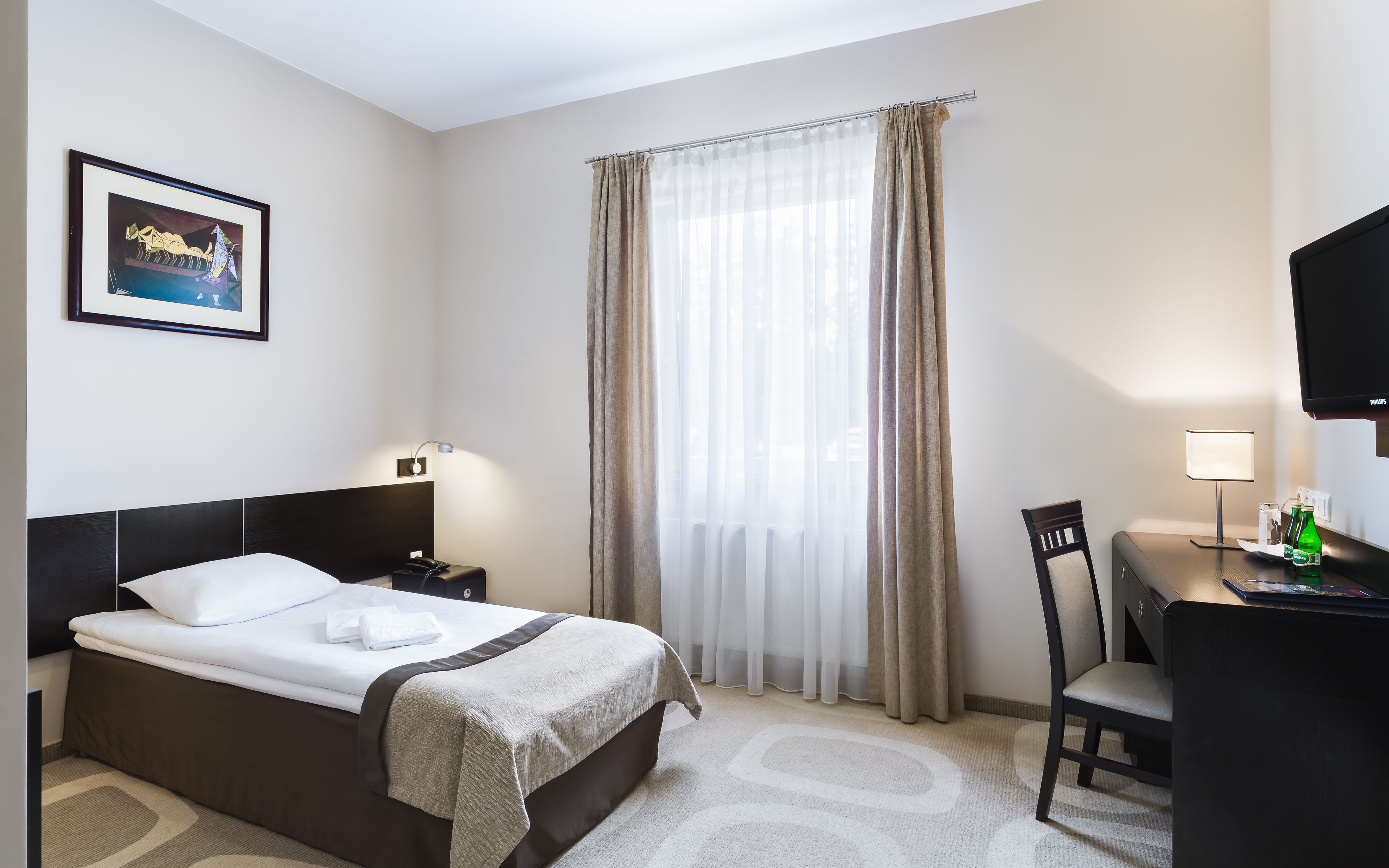 in-room safe, desk, iron/ironing board, rollaway beds