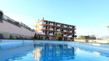 Apartment, 1 Bedroom | Garden view