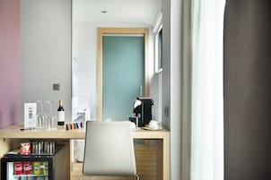 Premium bedding, minibar, in-room safe, desk