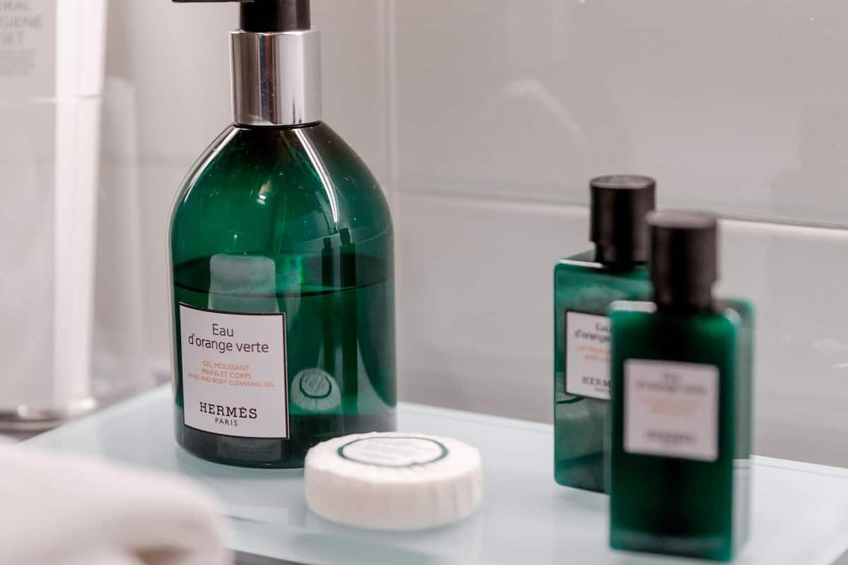 superior room | bathroom | shower, towels