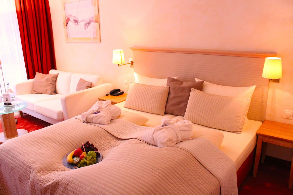 Chambre Deluxe double | Coffre-fort, accès au Wi-Fi (inclus)