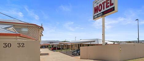 Fachada de la propiedad