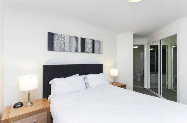 1 makuuhuone, yksilöllisesti sisustettu, yksilöllisesti kalustettu