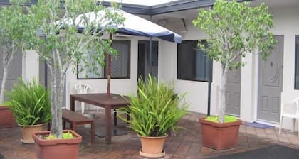 River Park Motor Inn