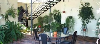 River Park Motor Inn