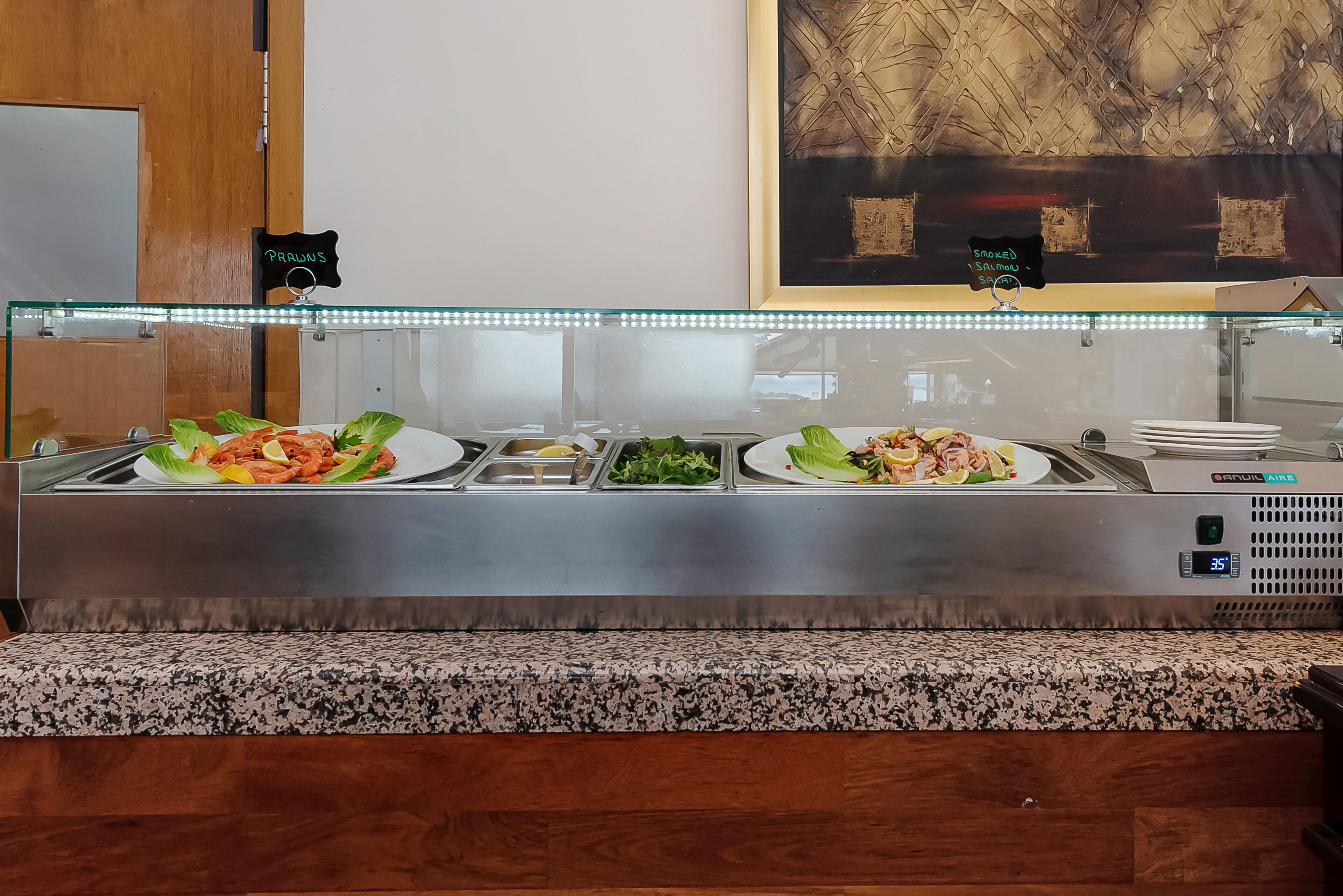 lunch and dinner served